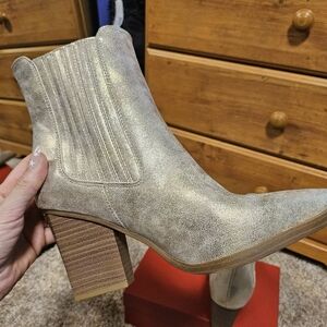 MIA Gold Boots